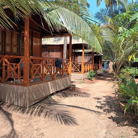 Big Fish Hotel Canacona Luaran gambar